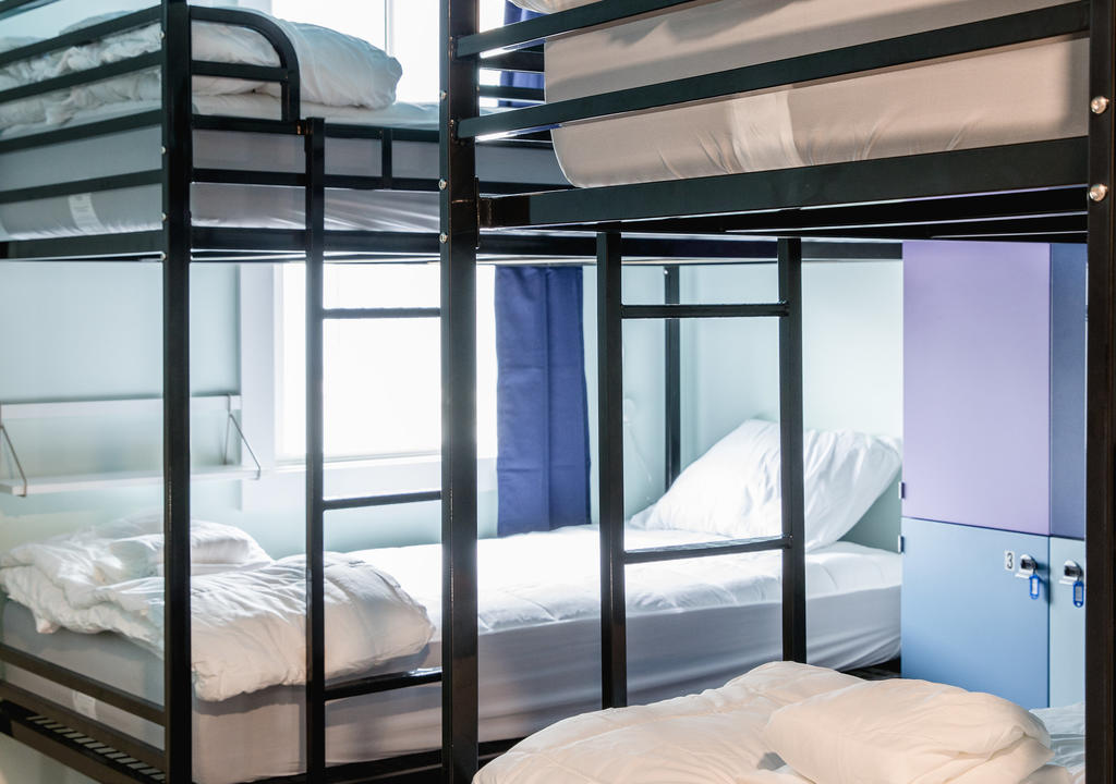 Work exchange in United States Housekeeping / Runner