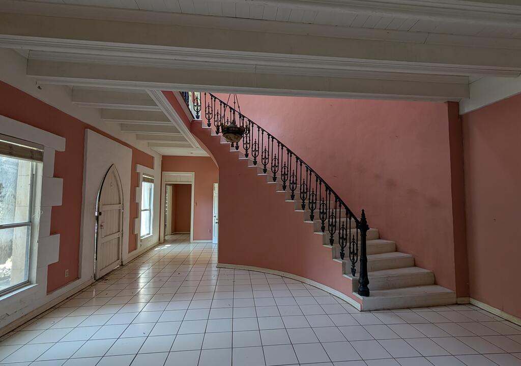 Norwood Castle por dentro.