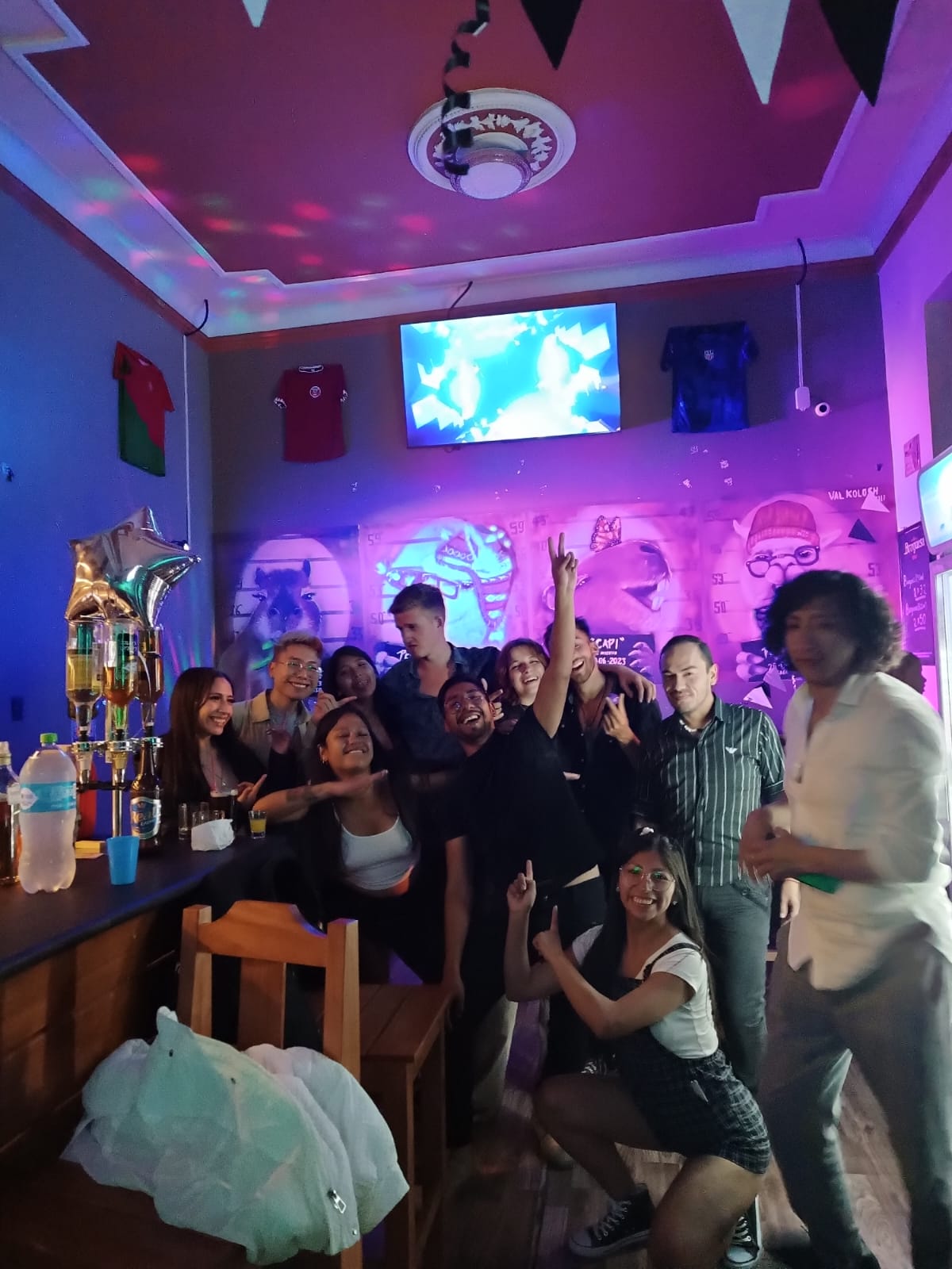 intercambio-de-trabajo-bolivia-ay-danos-en-el-bar-y-cafeteria