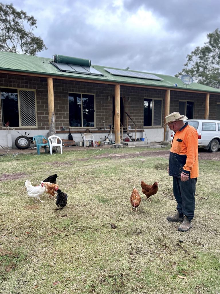 Eco Program in Australia: Live on a small cattle farm surrounded b...