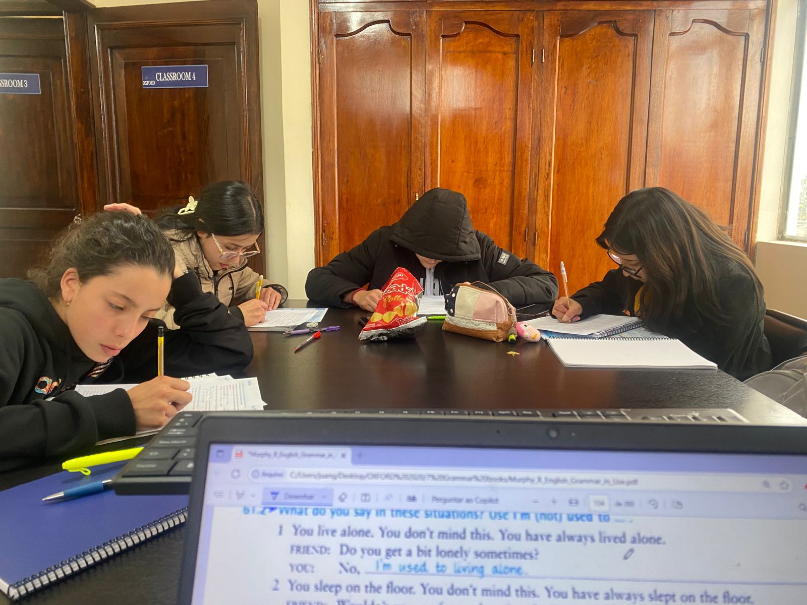 Work exchange in Ecuador: 🌍 Talkative English tutor wanted in Ecua...