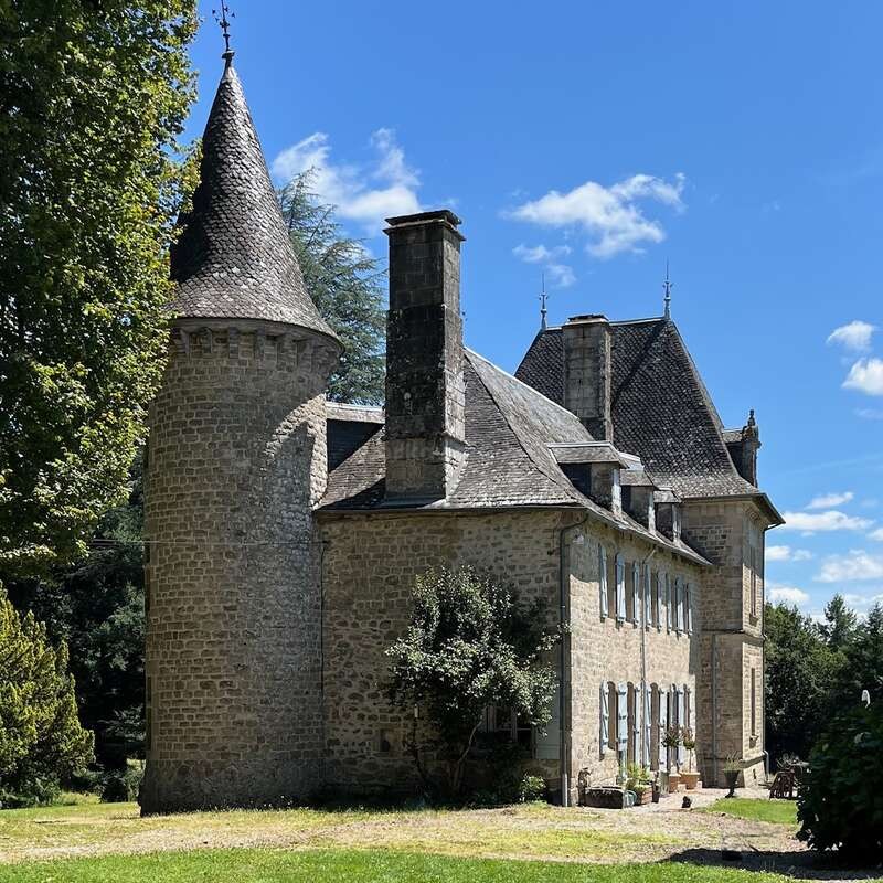 Eco Program in France: 🏰 Live the Château Life in Rural France 🇫🇷🌳